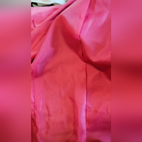 BISOU BISOU Hot pink single button closure blazer. Size Medium - Picture 10 of 11